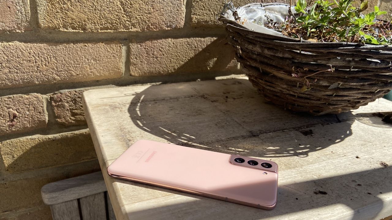 A photograph of the rear of the Samsung Galaxy S21 5G