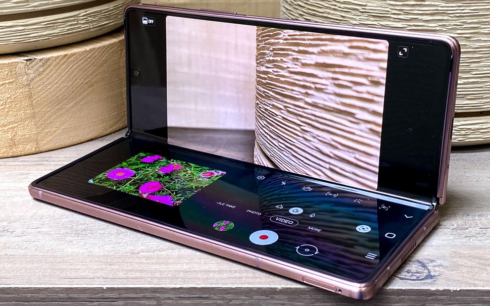 三星Galaxy Z Fold 2评论：一款真正令人惊叹的折叠手机|汤姆指南