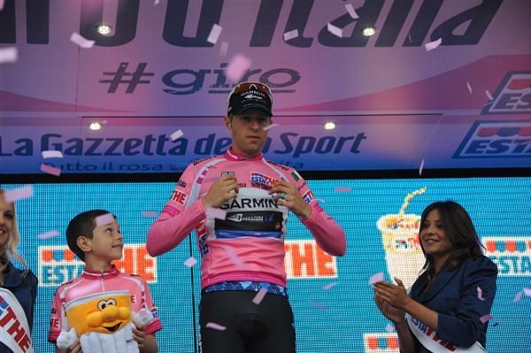 Hesjedal leads the overall GC by nine seconds after stage 9