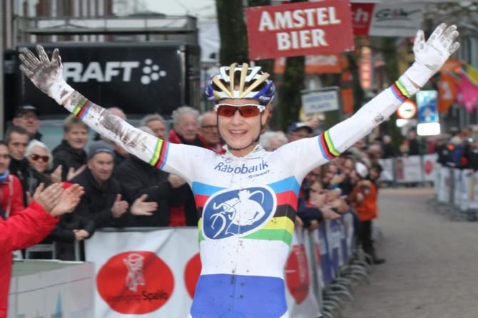 Marianne Vos wins in Surhuisterveen