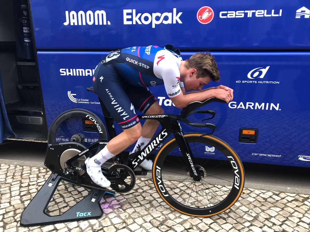 remco evenepoel tt bike