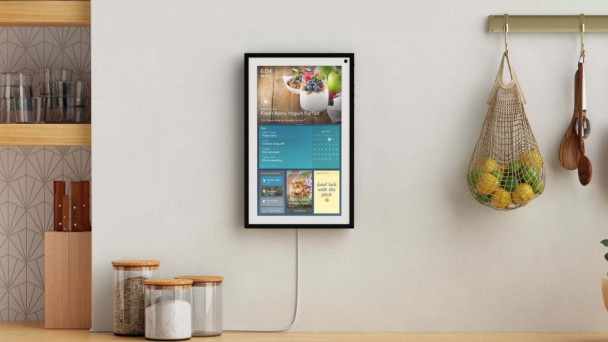 Amazon Echo Show 15 Lifestyle