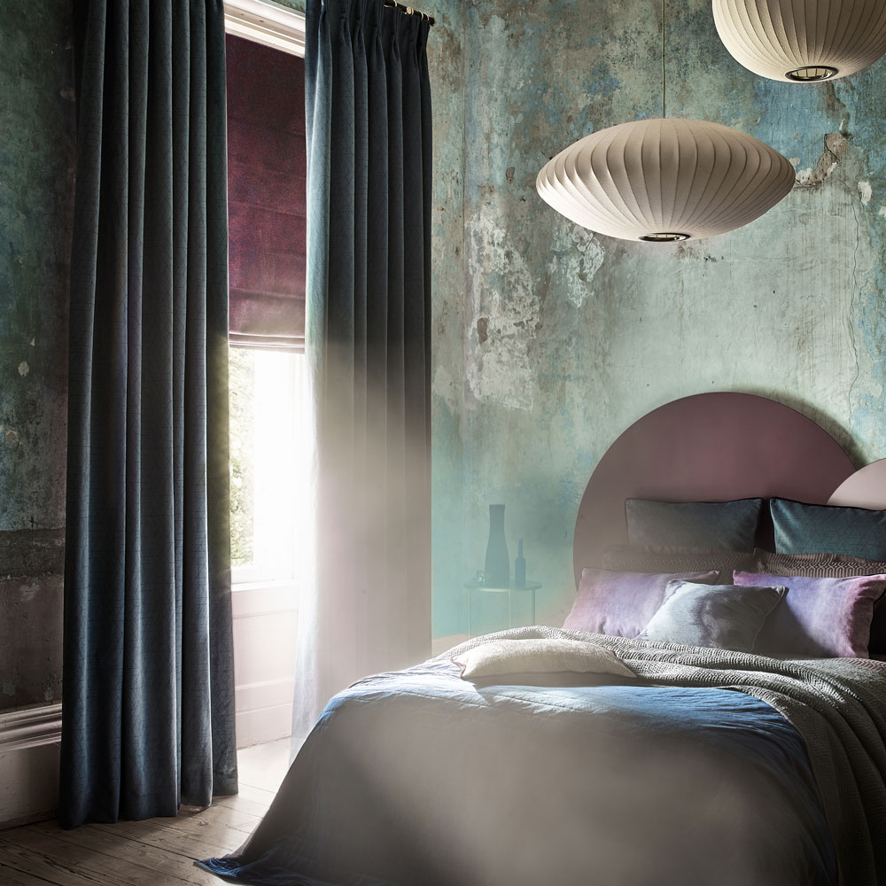 old room with curtains and bed