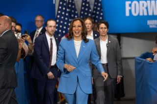 kamala harris in a cerulean suit