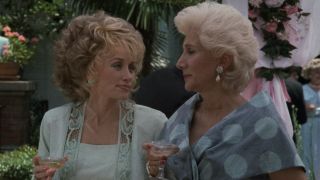 Truvy and Clairee talking at the wedding in Steel Magnolias