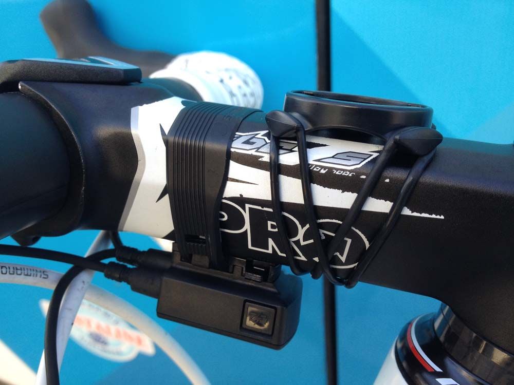 Pinot prefers to have his Garmin mounted on the stem leaving the bars clean and clear
