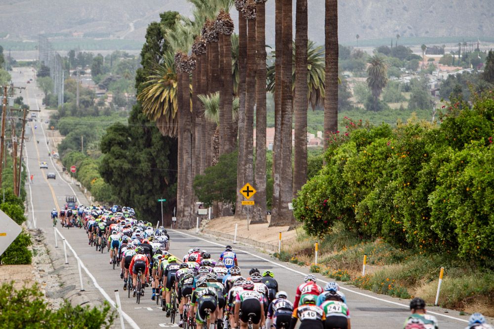 The women's field strung out on the way to the feed zone