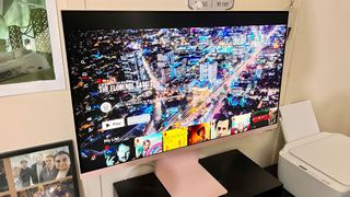 Image shows the Samsung M8 Smart Monitor.