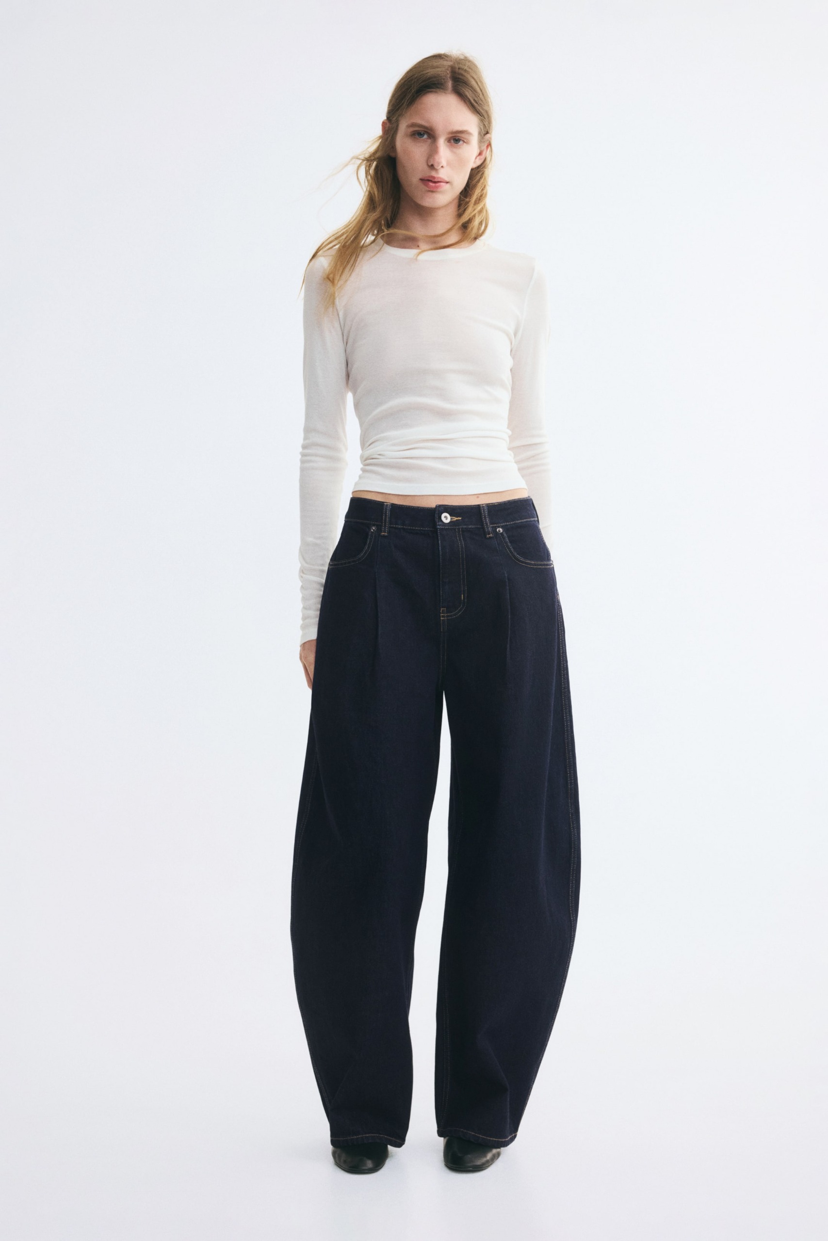 Barrel Regular Waist Jeans