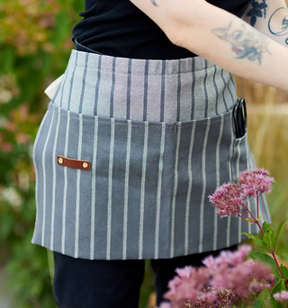 Gardening waist apron