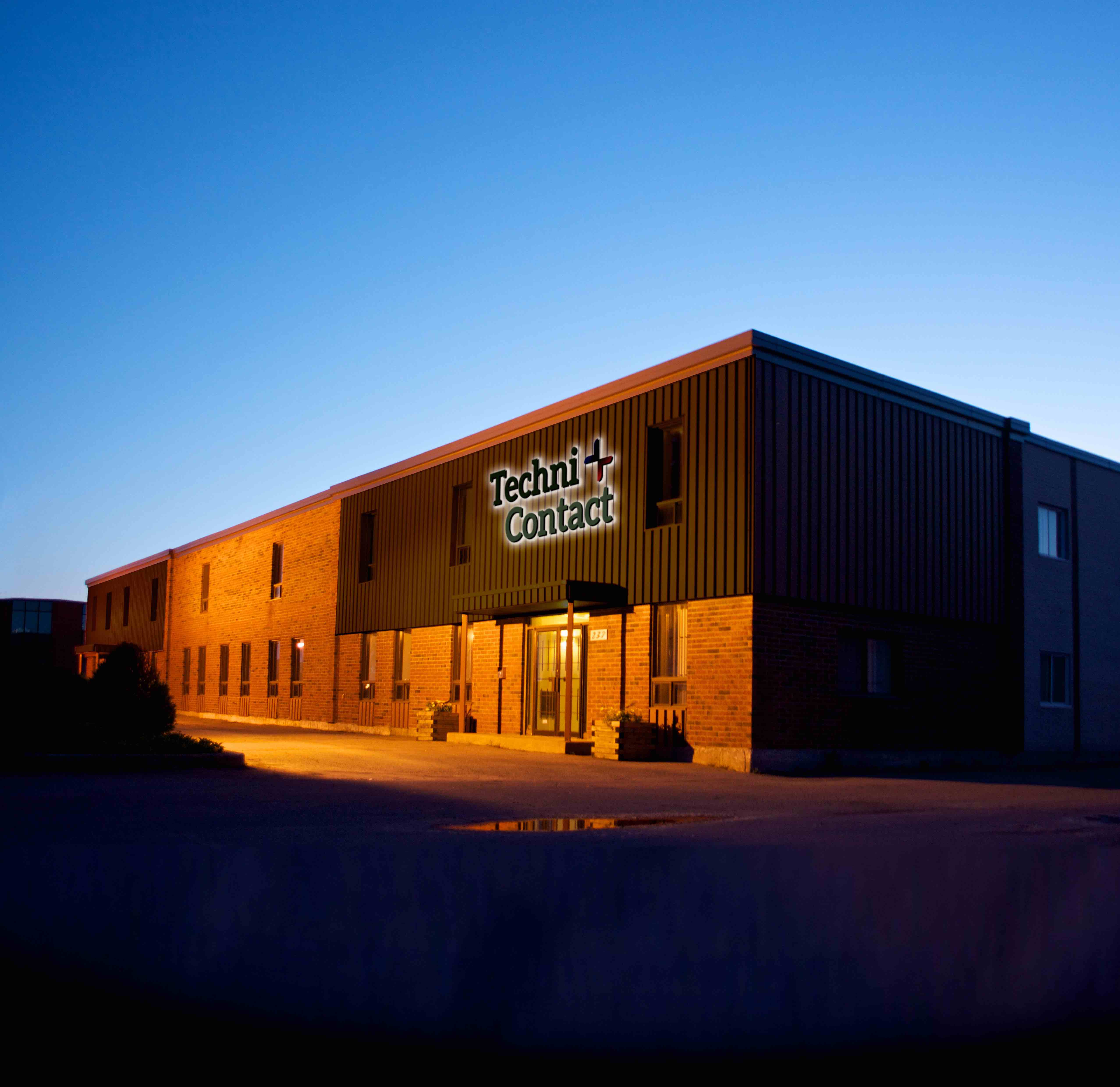 Techni+Contact Headquarters