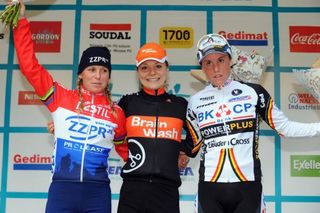 Elite Women - Van Paassen victorious in GP Neerpelt