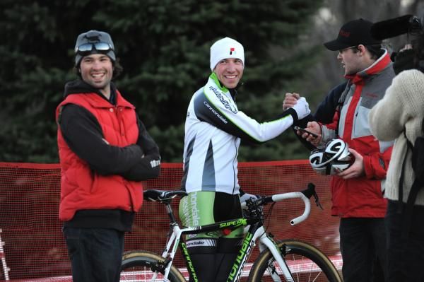 High-fives all around for J-Pow (Cannondale p/b cyclocrossworld.com).