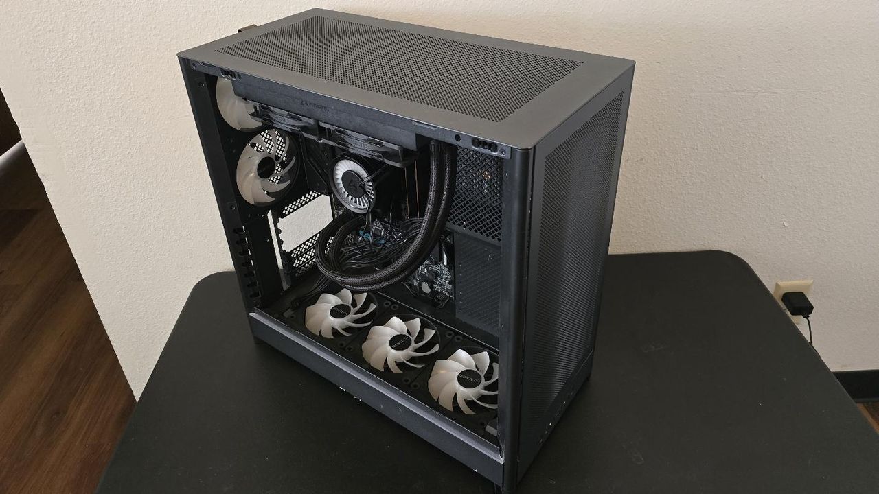 Montech HS01 Pro Case Review:  excellent GPU cooling and dual exhaust