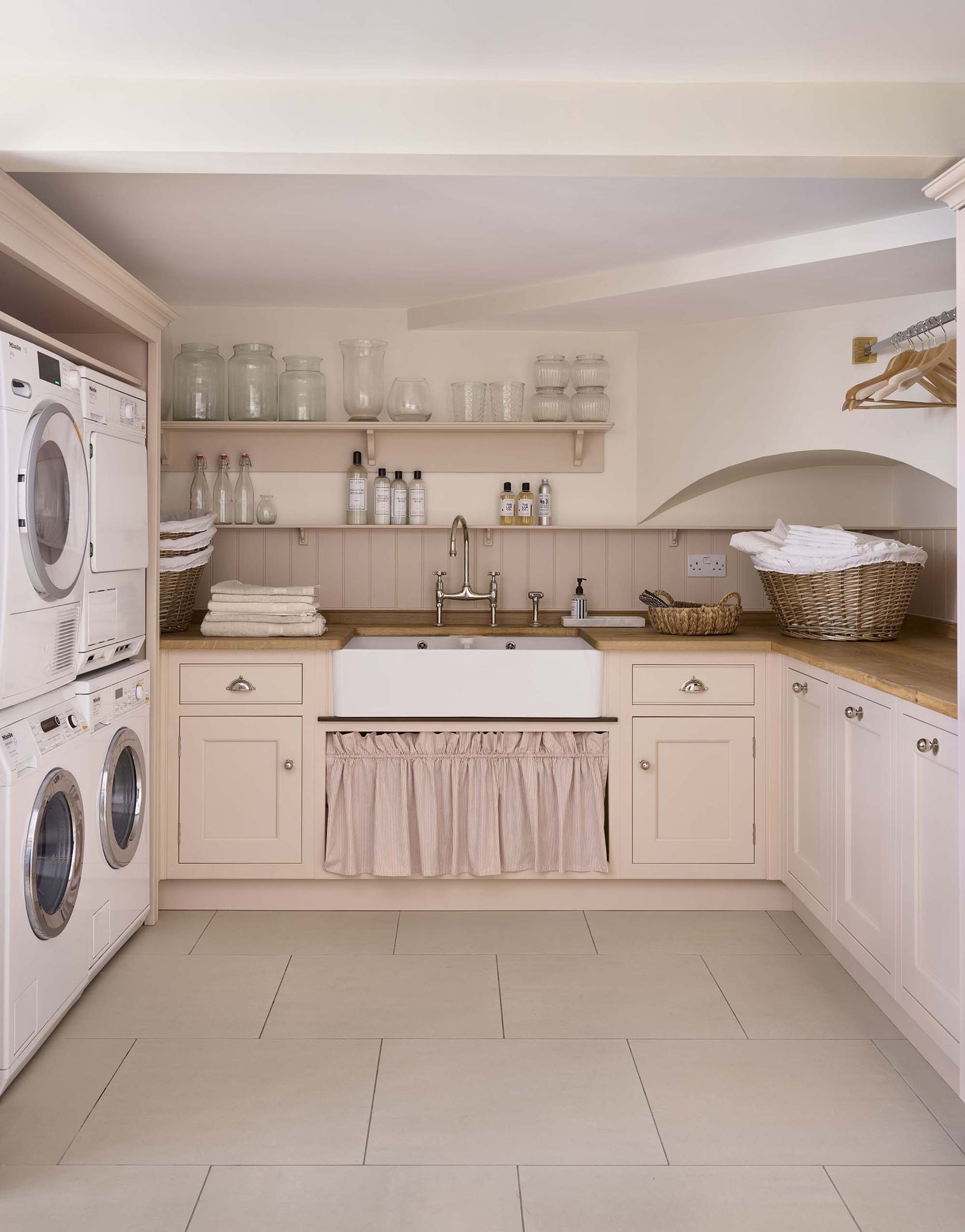 Modern utility room ideas: 10 ways to a sleek, efficient and organized ...