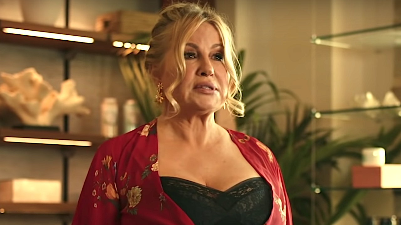 garry on X: White Lotus S02E07 Jennifer Coolidge Tanya McQuoid do