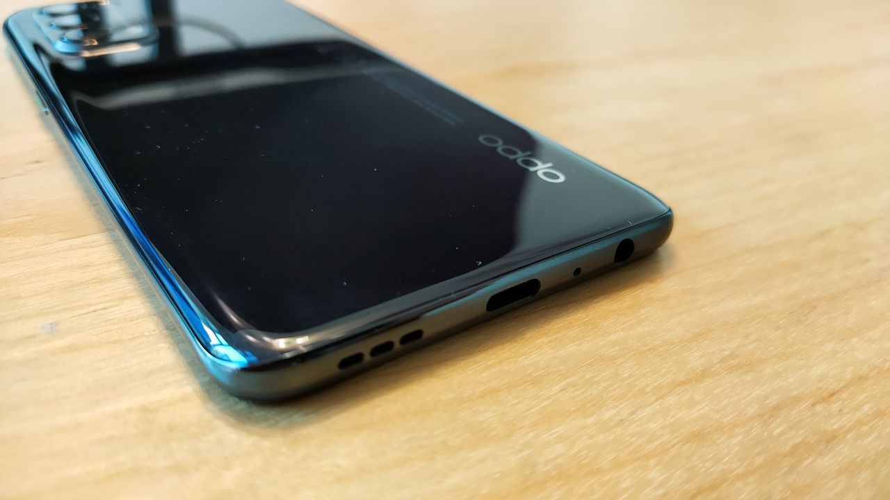 The Oppo Find X3 Lite rear base