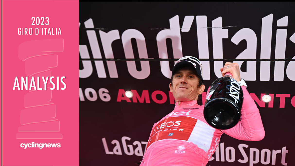 Geraint Thomas in maglia rosa dopo la 18a tappa