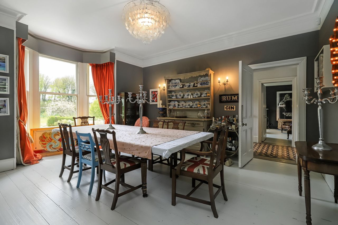 Images of Lyewood House in Hampshire