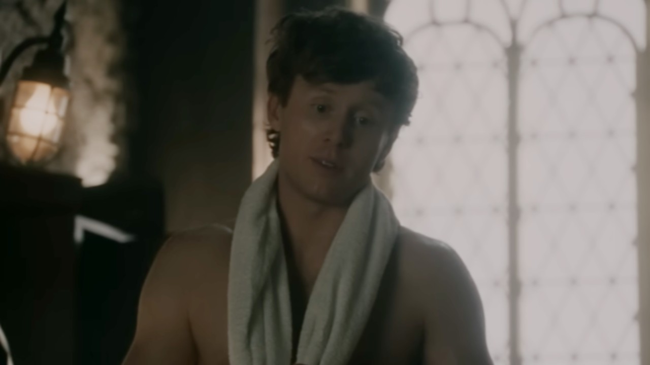 Ben Marshall on SNL not wearing a shirt and putting a towel around his neck. 