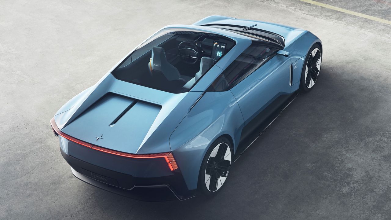 Angled view of the Polestar O2 from the rear, with the roof up