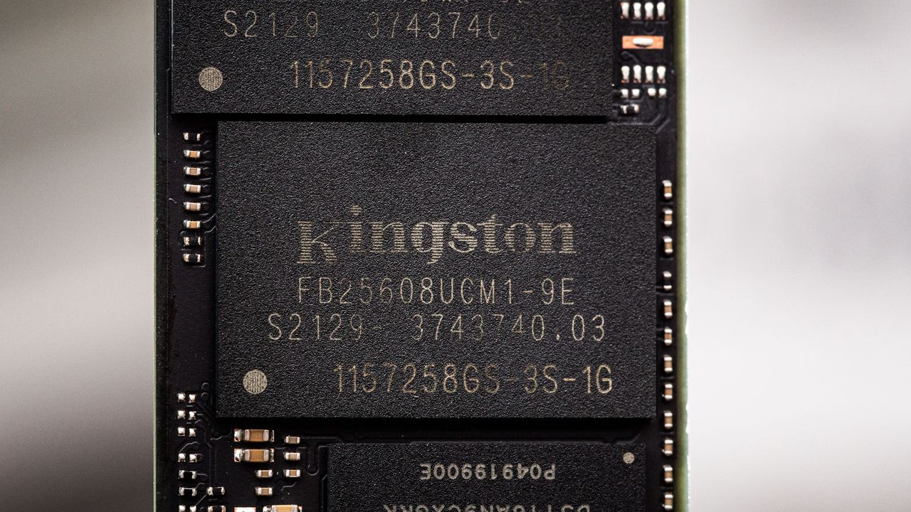 Kingston KC3000