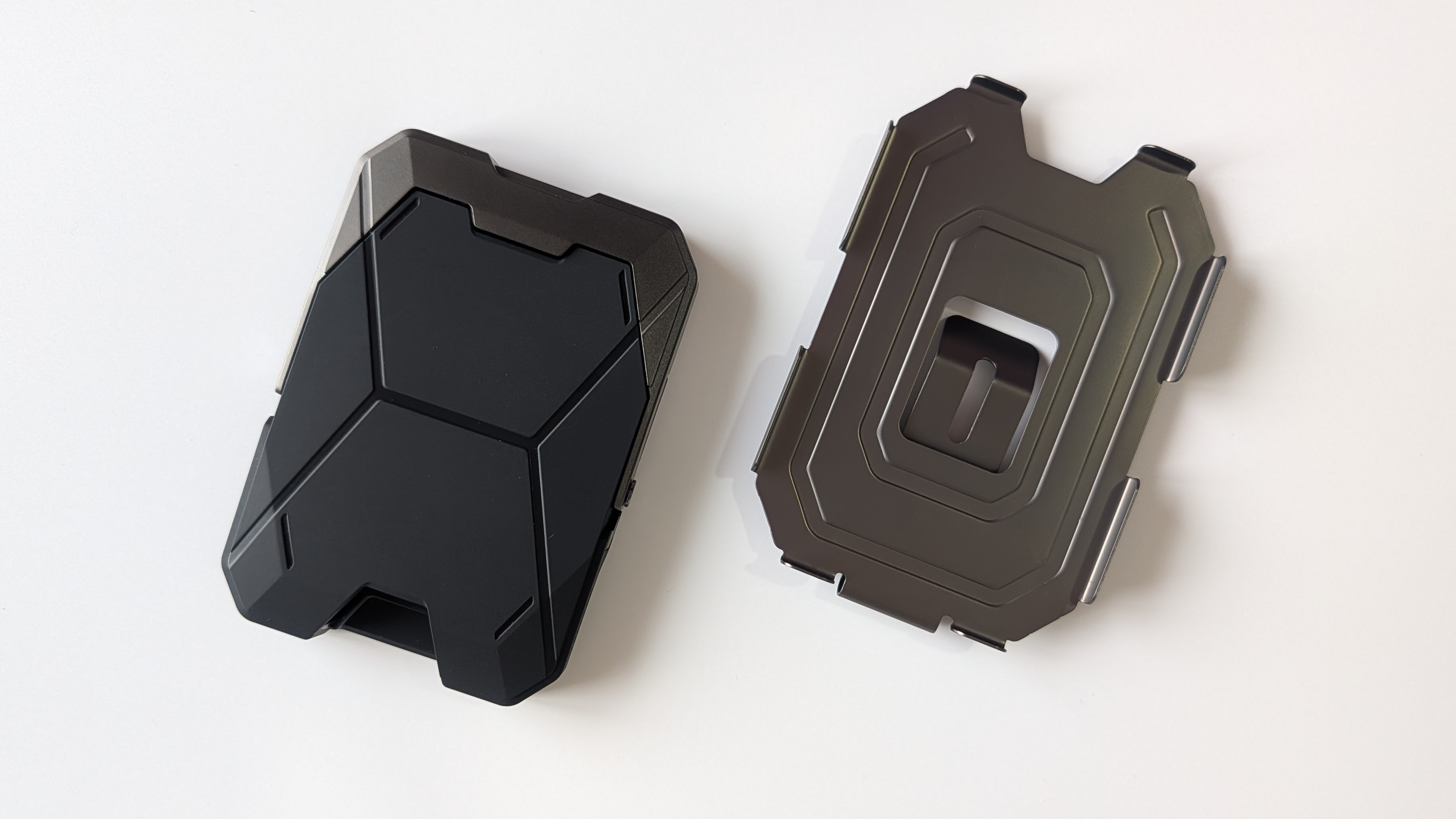 i-Blason MagSafe wallet with belt clip holster