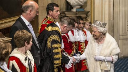 Queen Elizabeth breaks tradition