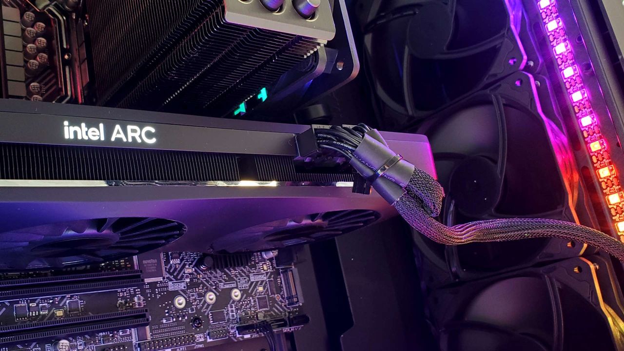 Maingear MG-1 | Arc A750