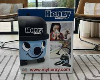 Henry Allergy being unboxed