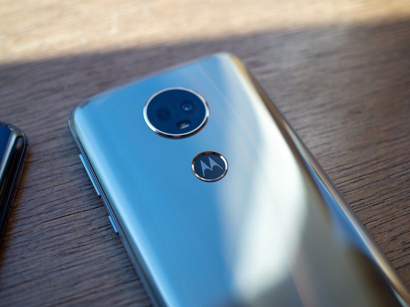 Moto E5 Plus