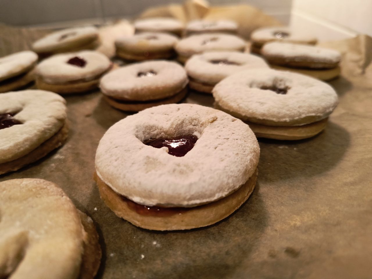 A tray of biscuits taken on the Moto Edge 40 Neo
