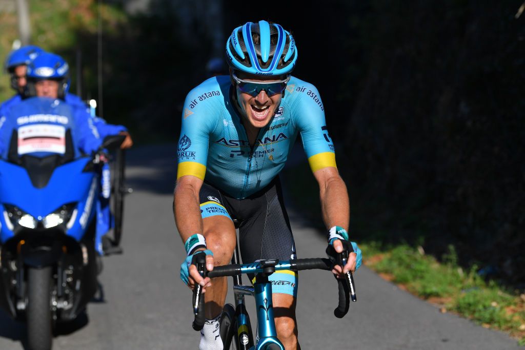 COMO ITALY AUGUST 15 Jakob Fuglsang of Denmark and Astana Pro Team during the 114th Il Lombardia 2020 a 231km race from Bergamo to Como ilombardia IlLombardia on August 15 2020 in Como Italy Photo by Tim de WaeleGetty Images