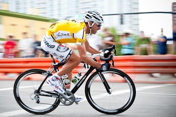 Francisco Mancebo (Rock Racing) had no problems today in spite of his lack of American crit racing experience.