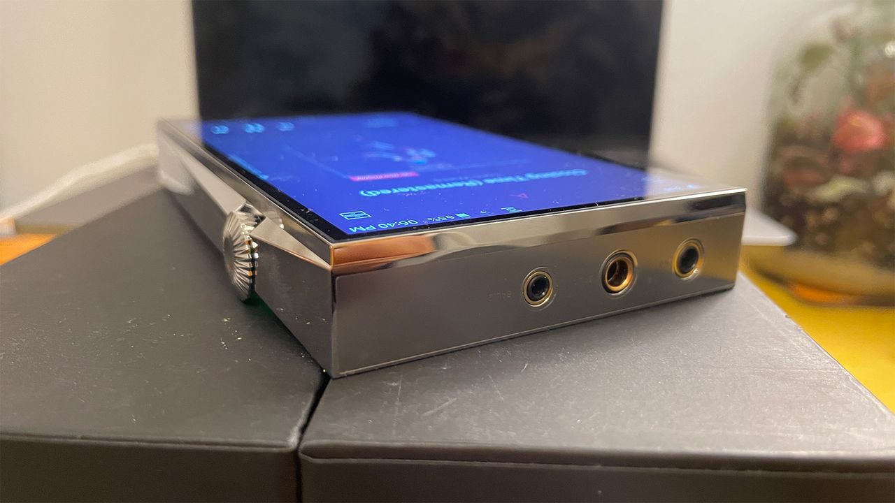 Portable music player: Astell &amp; Kern A&amp;ultima SP3000