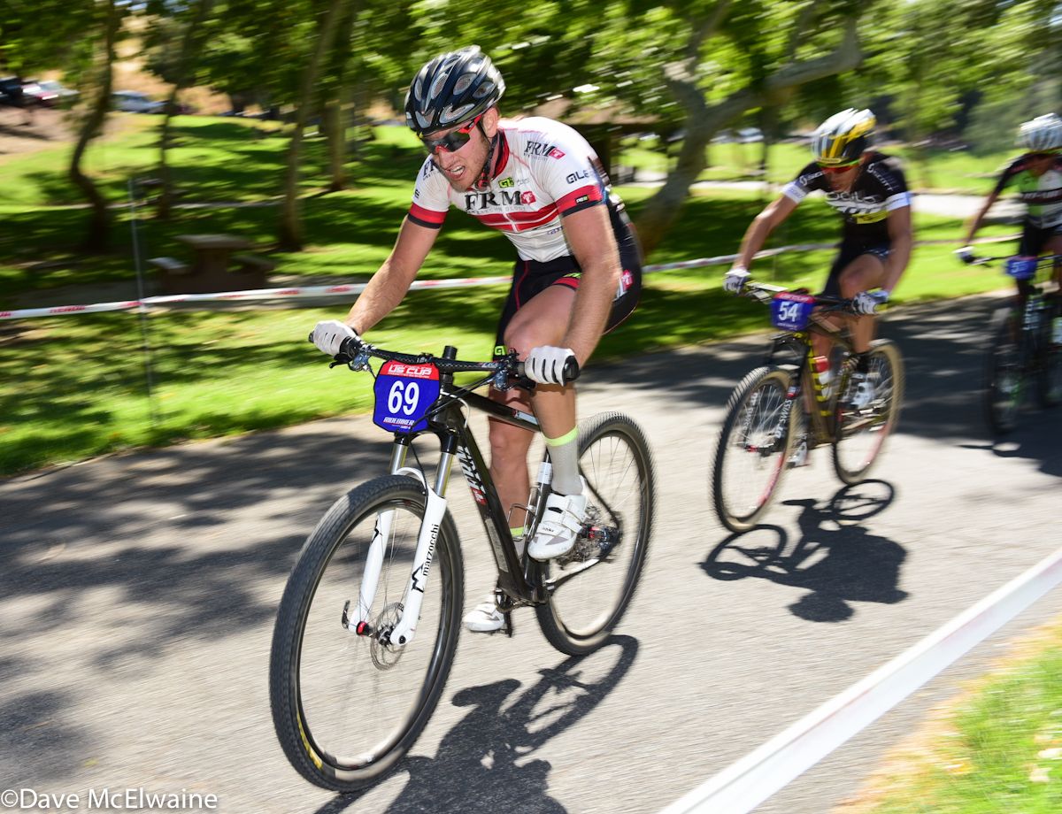 Ryan Geiger (FRM) leading a group on the pavement