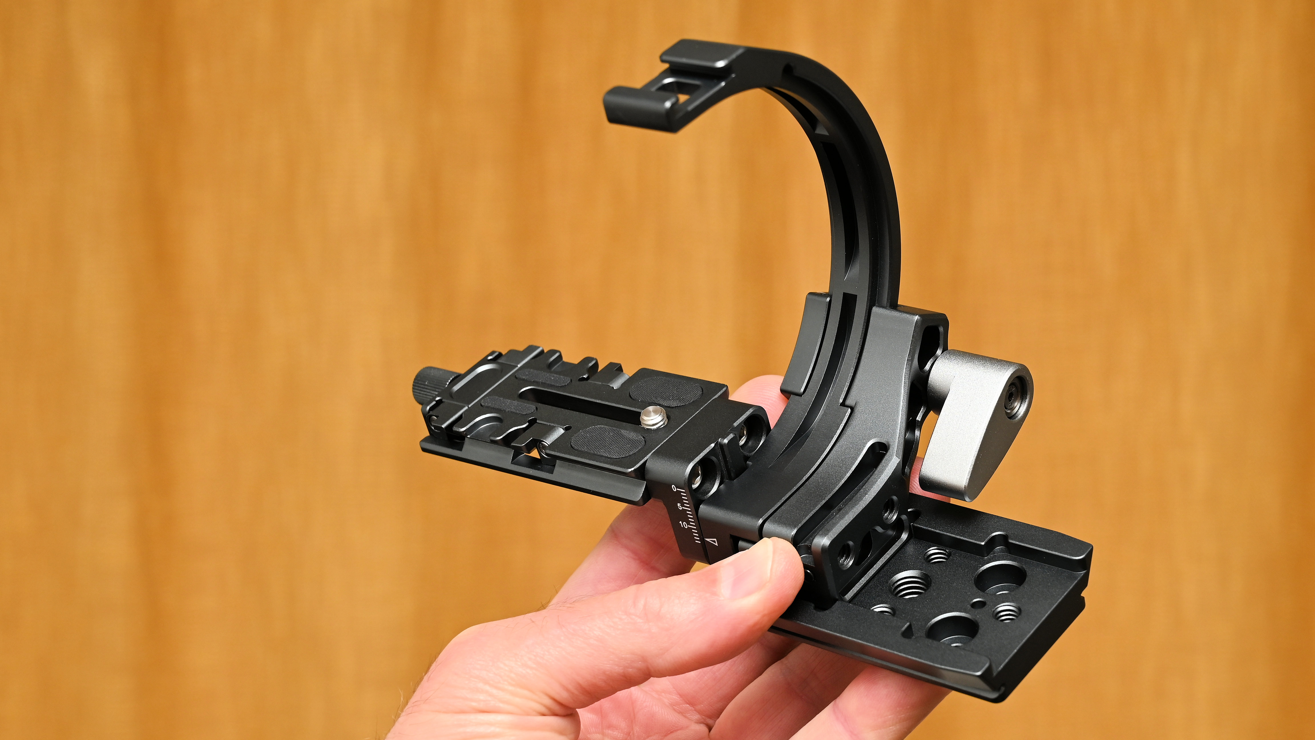 Benro QRB95DUAL Quick Rotation Lens Bracket
