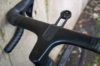 Canyon Aeroad CFR integrated handlebar