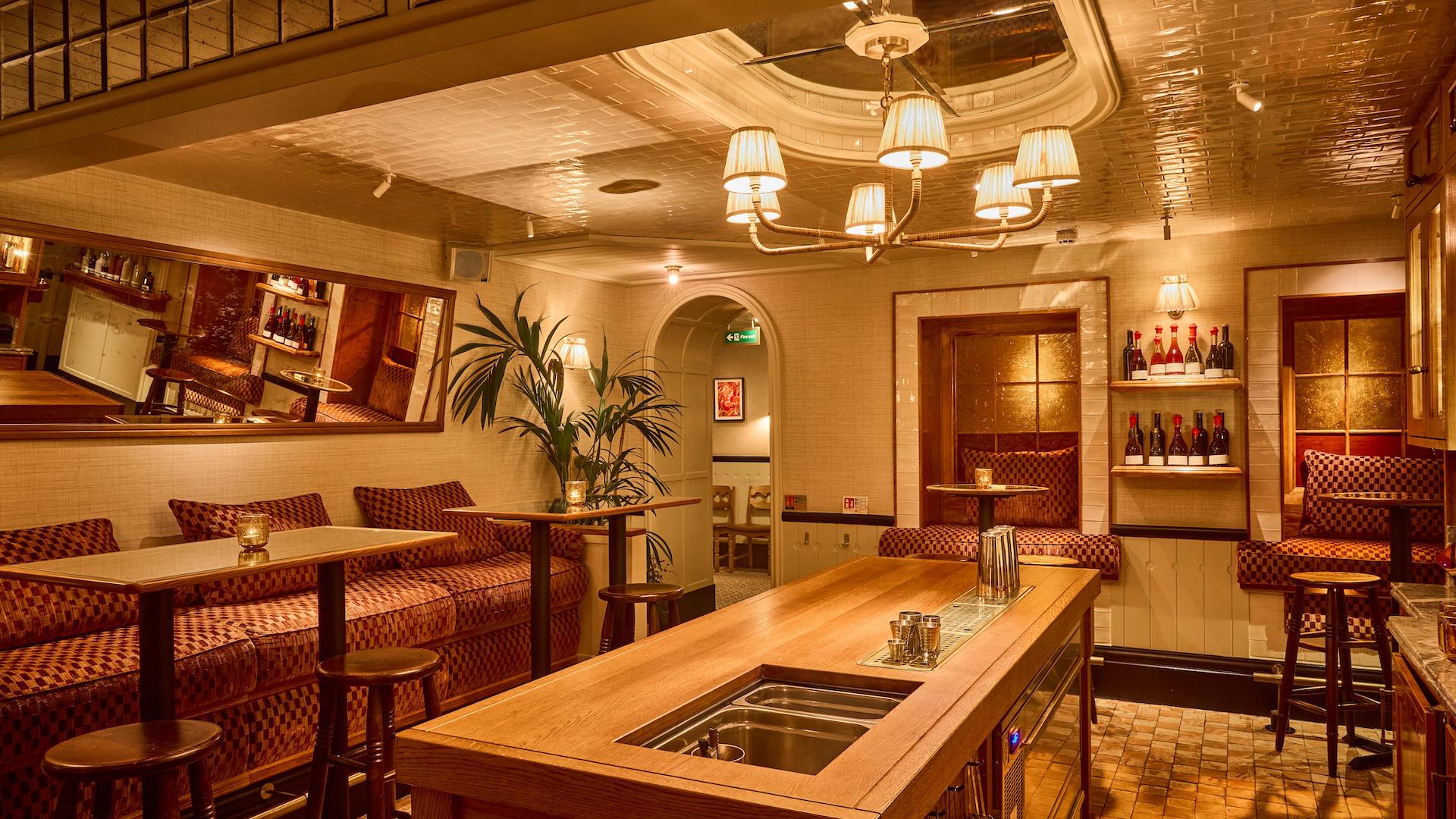 Nipperkin Mayfair: 4 out of this world cocktails you have to try