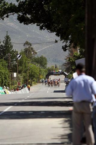 The bunch approaching the finish of stage five.