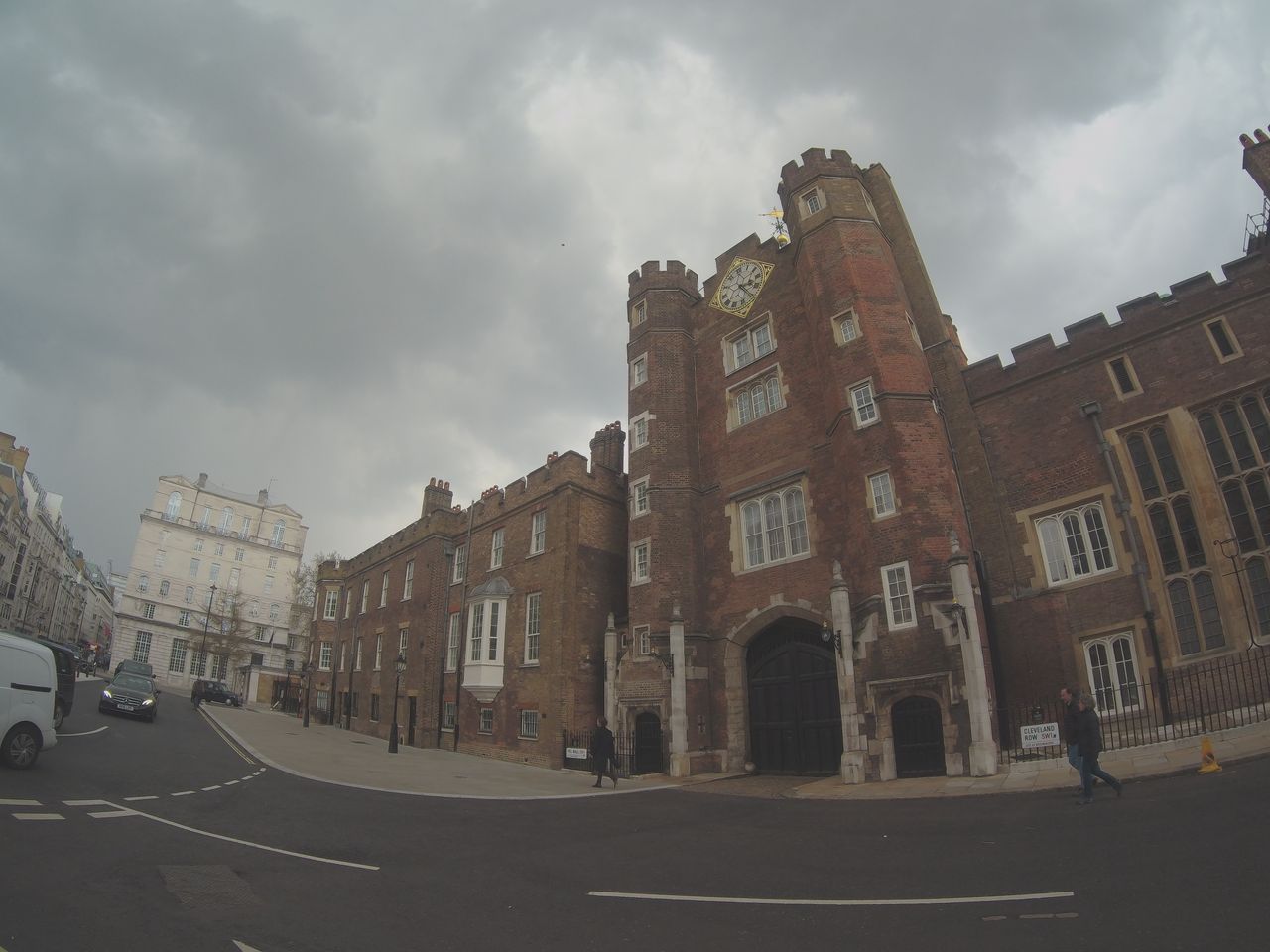 'Flat' photos appear washed out. Image Credit: TechRadar