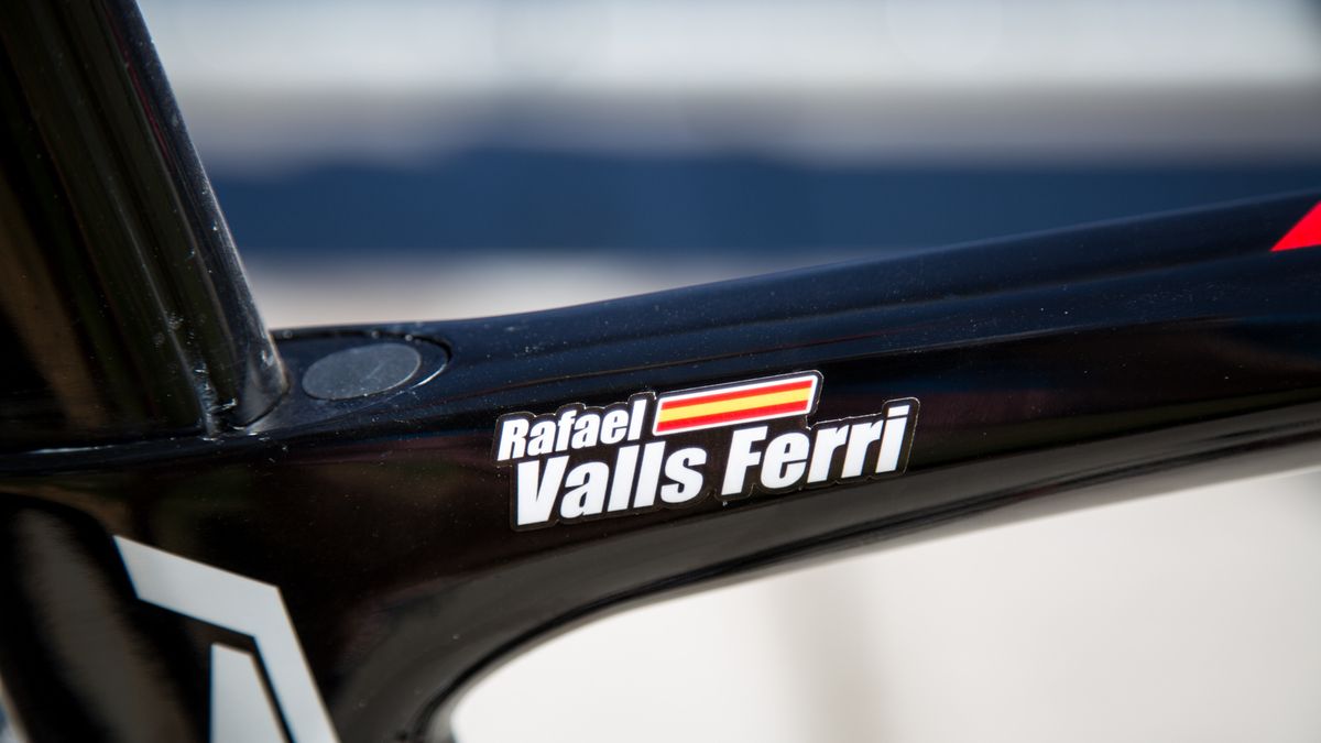 Valls' name adorns the toptube