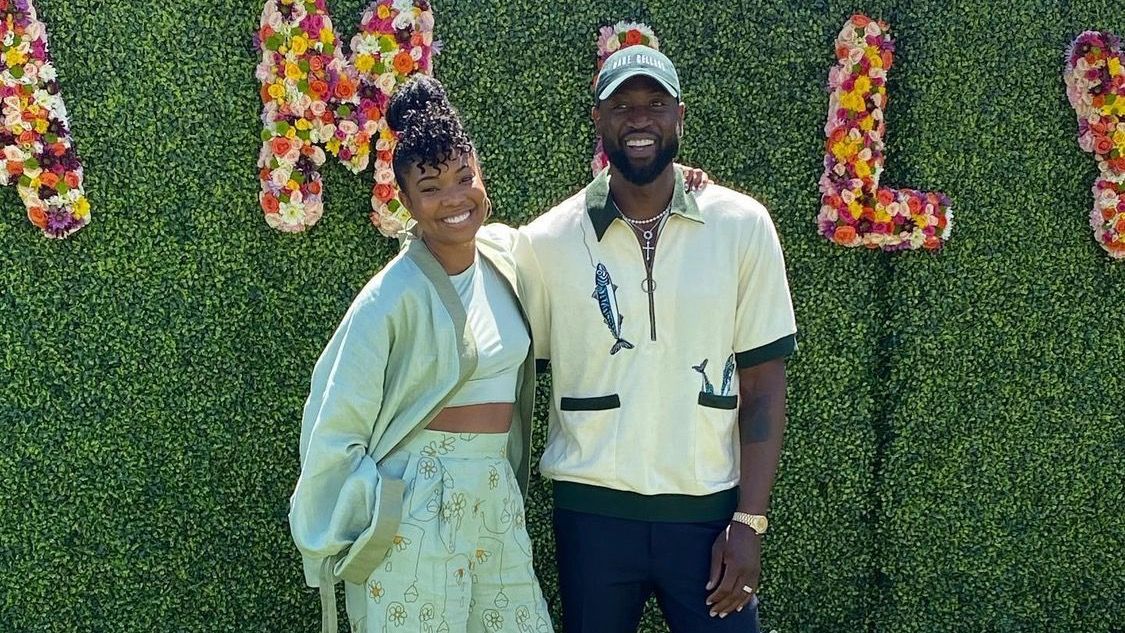 Gabrielle Union, Dwyane Wade, and Kaavia Take Sweet Easter Portrait ...