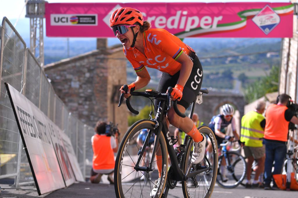 ASSISI ITALY SEPTEMBER 13 Arrival Marianne Vos of The Netherlands and Team CCC Liv during the 31st Giro dItalia Internazionale Femminile 2020 Stage 3 a 1422km stage from Santa Fiora to Assisi 413m GiroRosaIccrea GiroRosa on September 13 2020 in Assisi Italy Photo by Luc ClaessenGetty Images