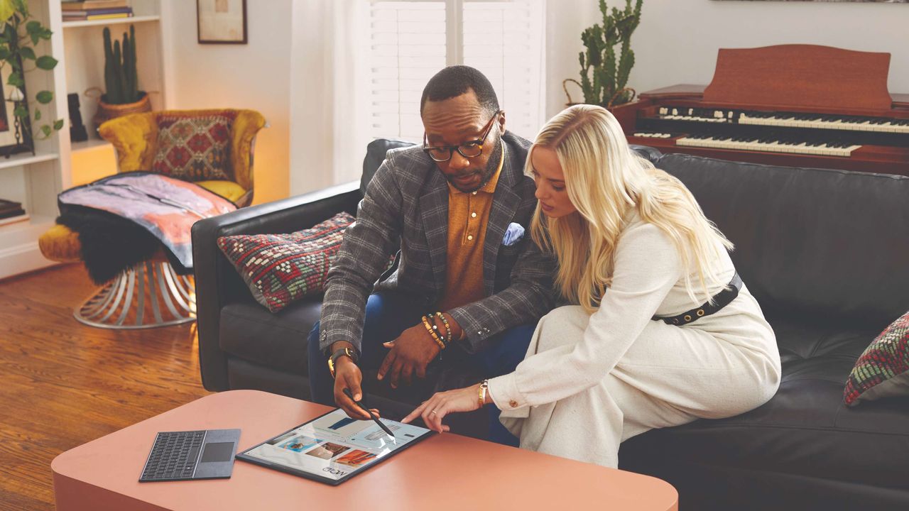 Image of the HP Spectre Foldable PC.