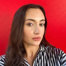 Who What Wear associate beauty editor Alyssa Brascia wearing Louis Vuitton La Beauté