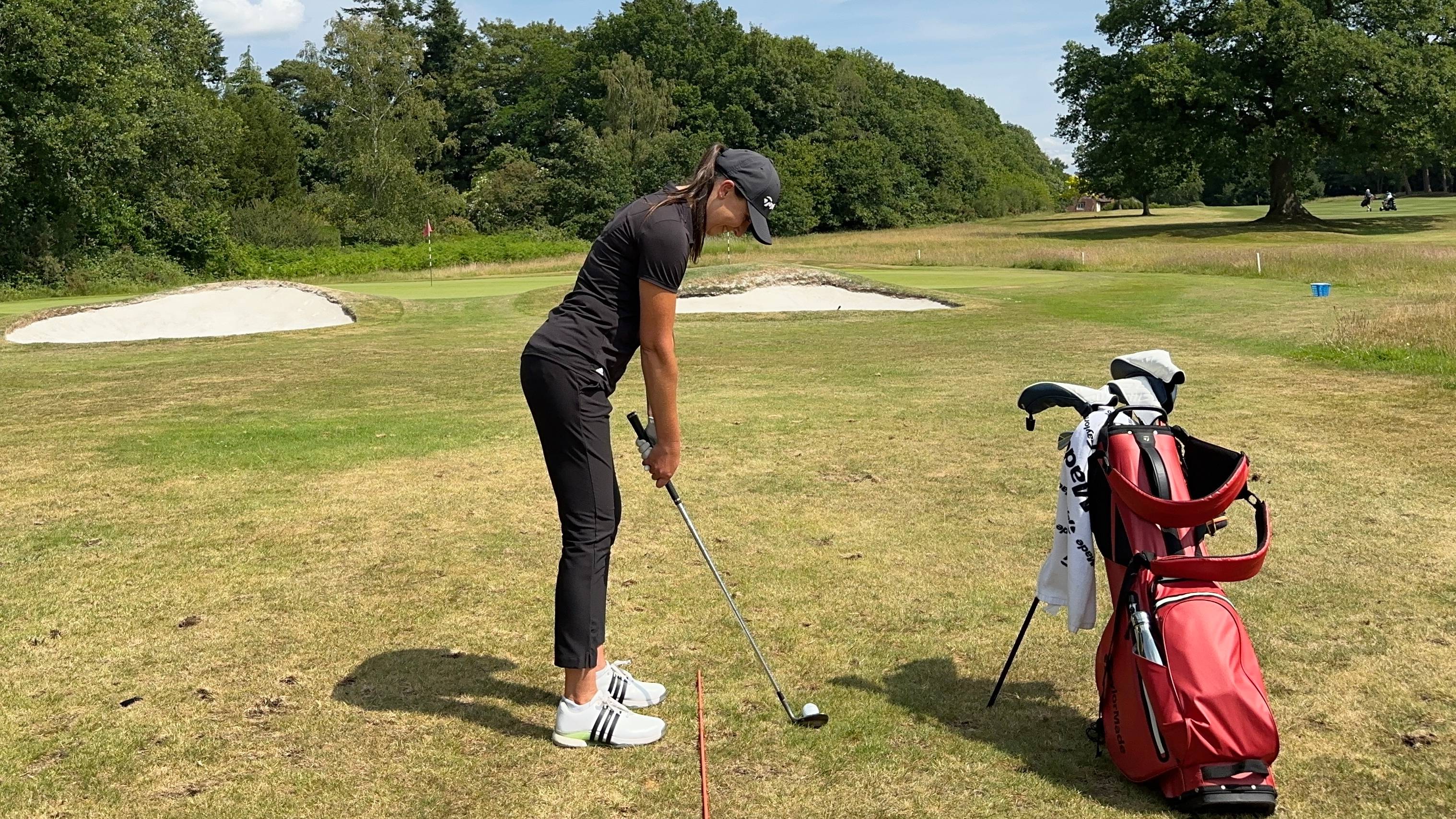 Jess Ratcliffe hitting a wedge