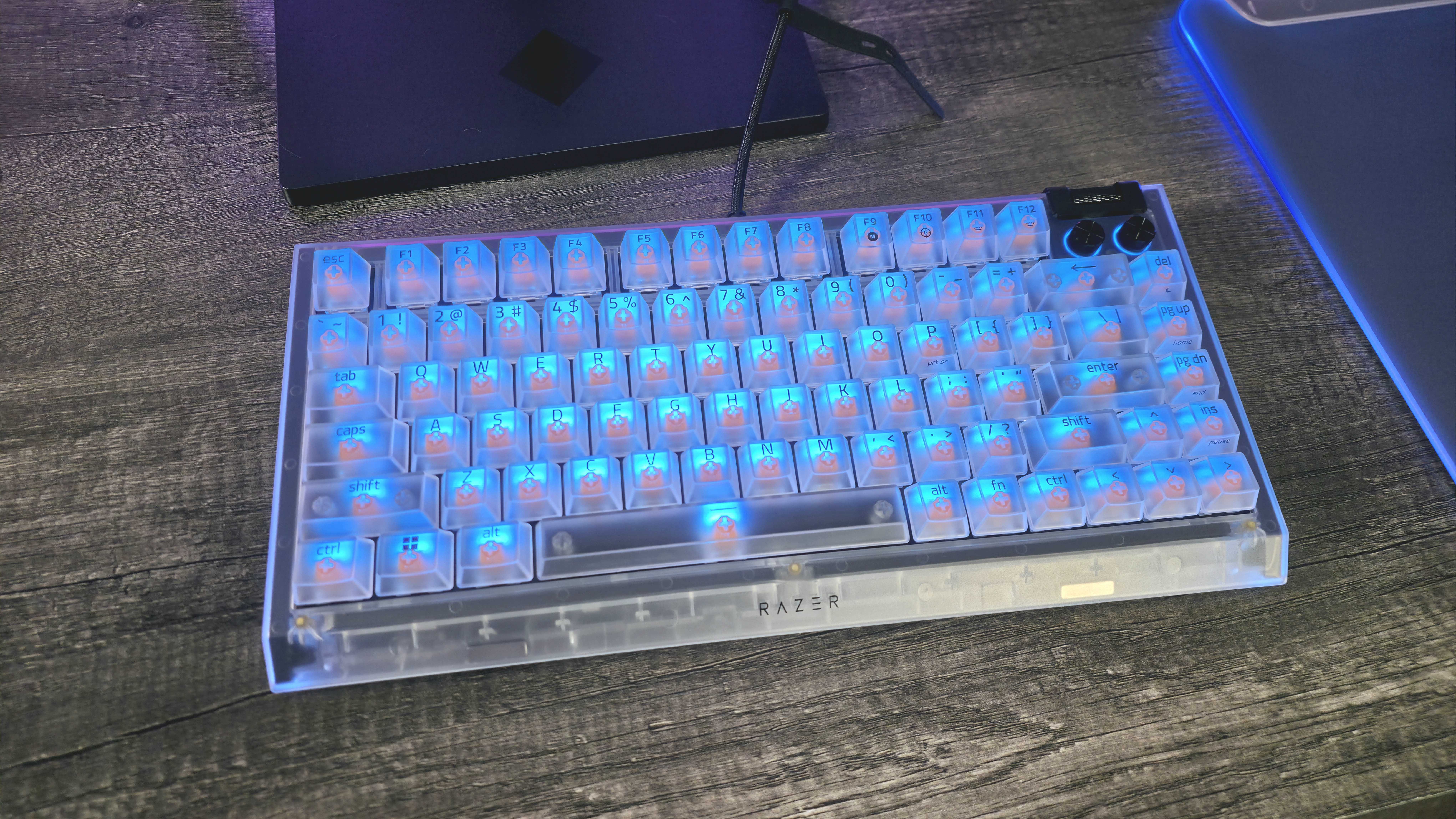 Image of the Razer Phantom White Collection.