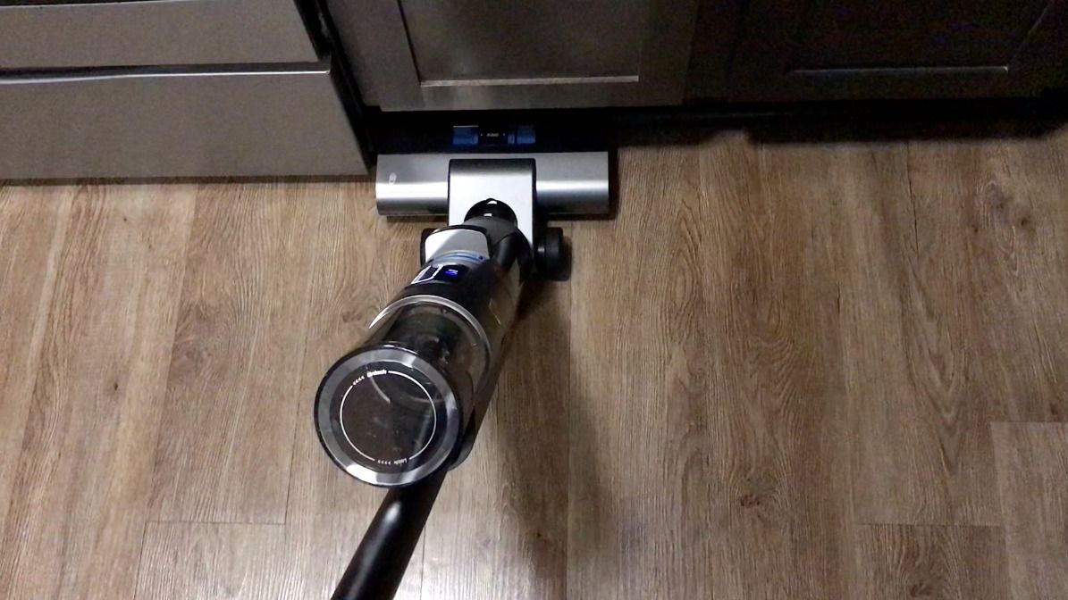 Eureka RapidWash NEW430BL review: a cordless wet dry vacuum that'll clean hard floors—and itself