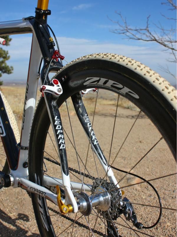 The slightly flattened seat stays presumably lend a touch of vertical flex to the back end.